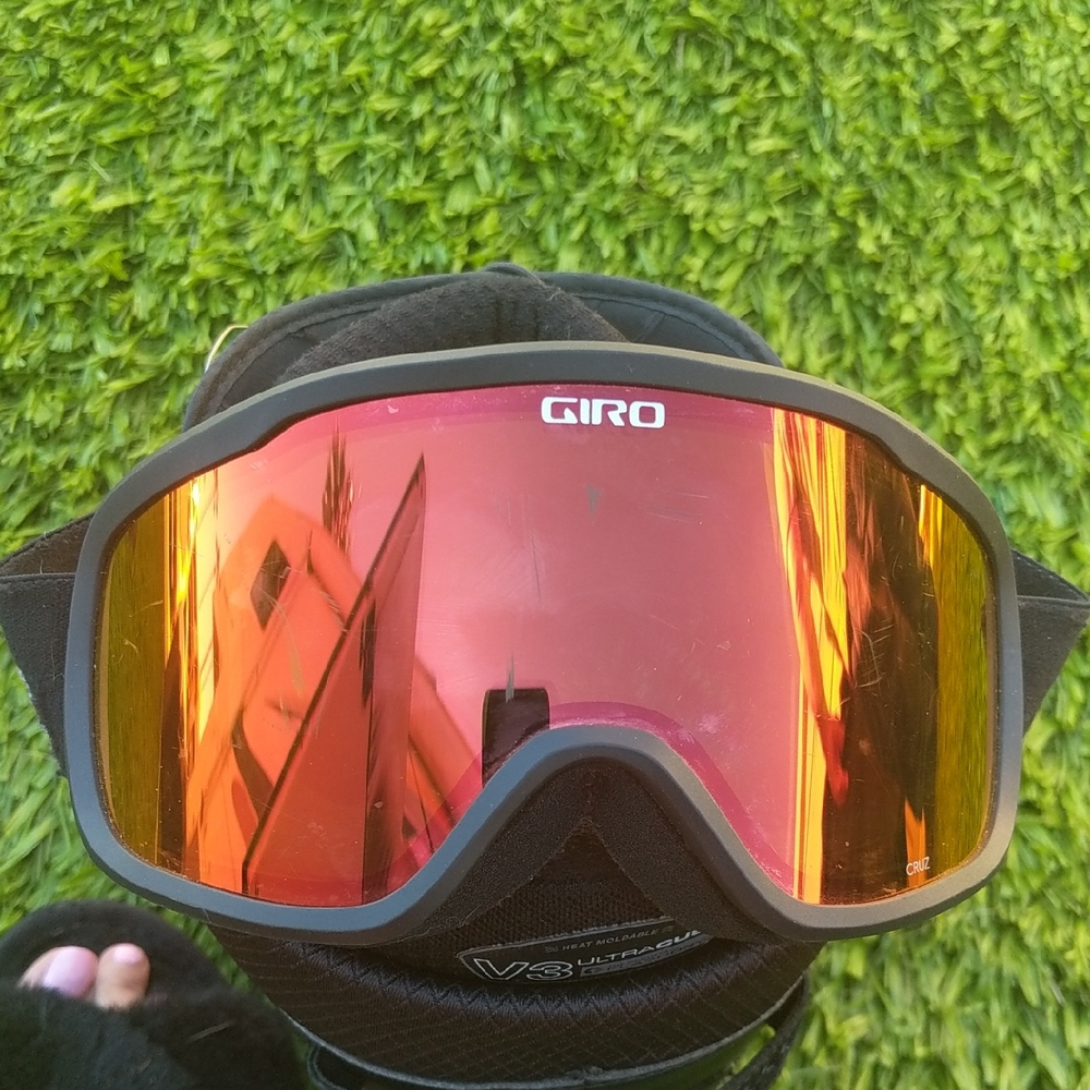 Giro Snow Goggles with Red-Orange Mirrored Lens